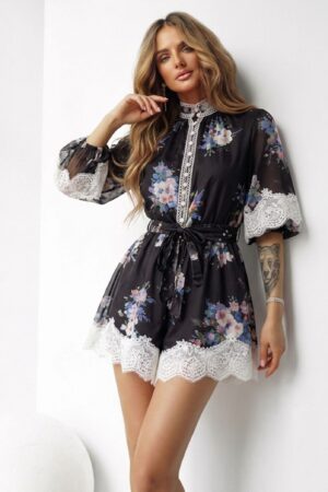 ΣΕΤ SHORTS FLORAL ΚΑΙ ΠΟΥΚΑΜΙΣΟ ΜΕ ΛΕΠΤΟΜΕΡΕΙΕΣ ΔΑΝΤΕΛΑΣ - ΜΑΥΡΟ