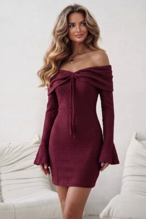 ΦΟΡΕΜΑ ΜΙΝΙ OFF SHOULDER ΜΕ ΚΑΜΠΑΝΑ ΜΑΝΙΚΙΑ - ΜΠΟΡΝΤΟ